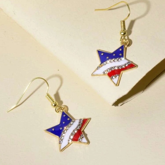 🇺🇸 Awesome Patriotic Rhinestone USA American Flag Star Drop Earrings 🇺🇸 - Picture 3 of 3